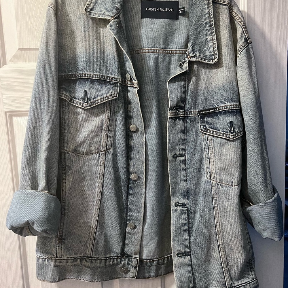 Men- Calvin Klein Jean Jacket Size XXL. Excellent condition. Worn only twice.